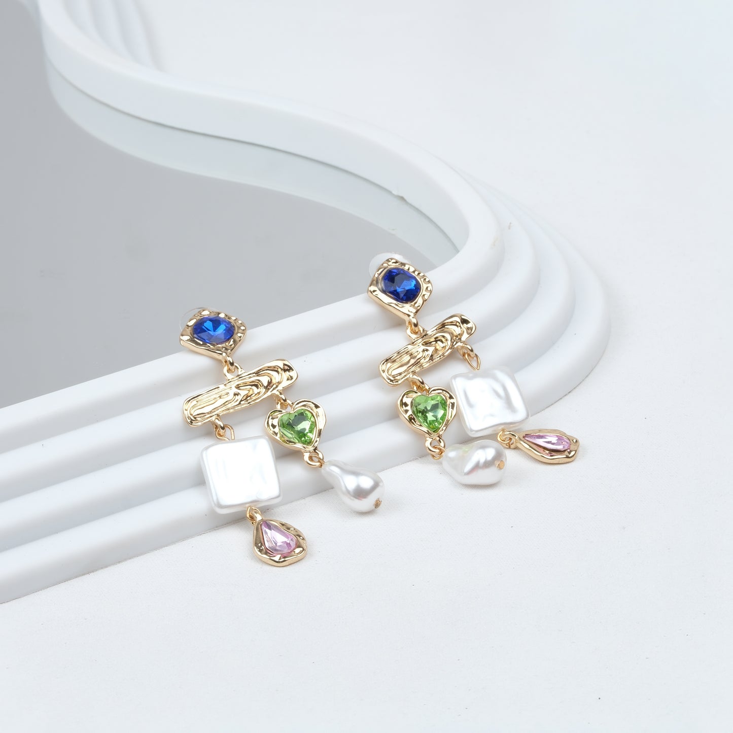 Altın Kaplama Y Renkli Taşlı Küpe