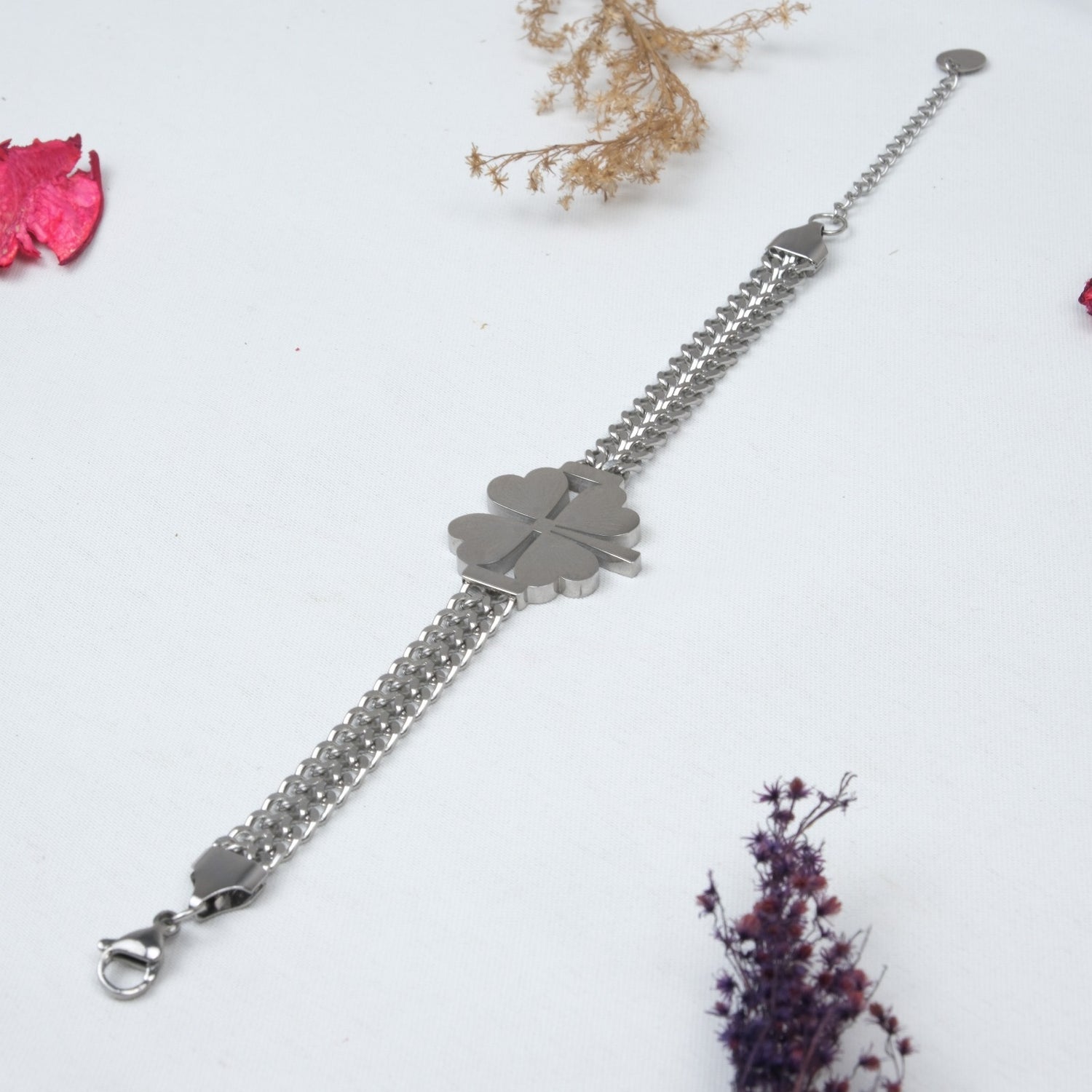 Gümüş Kaplama Yonca Gurmet