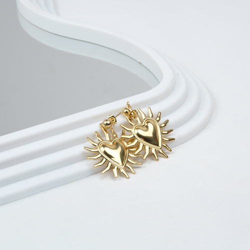 Altın Kaplama Kalp Detay Küpe