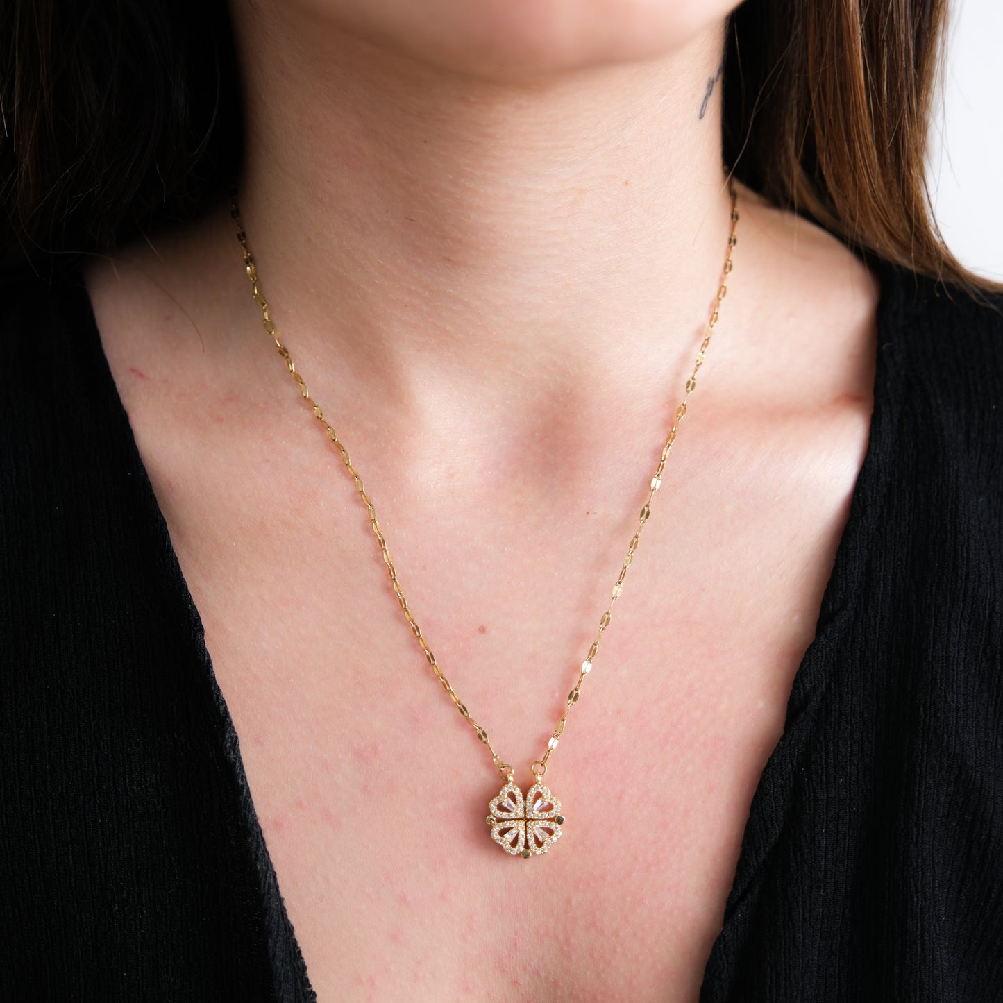 Altın Kaplama Açılabilir Yonca Kalpli Kolye