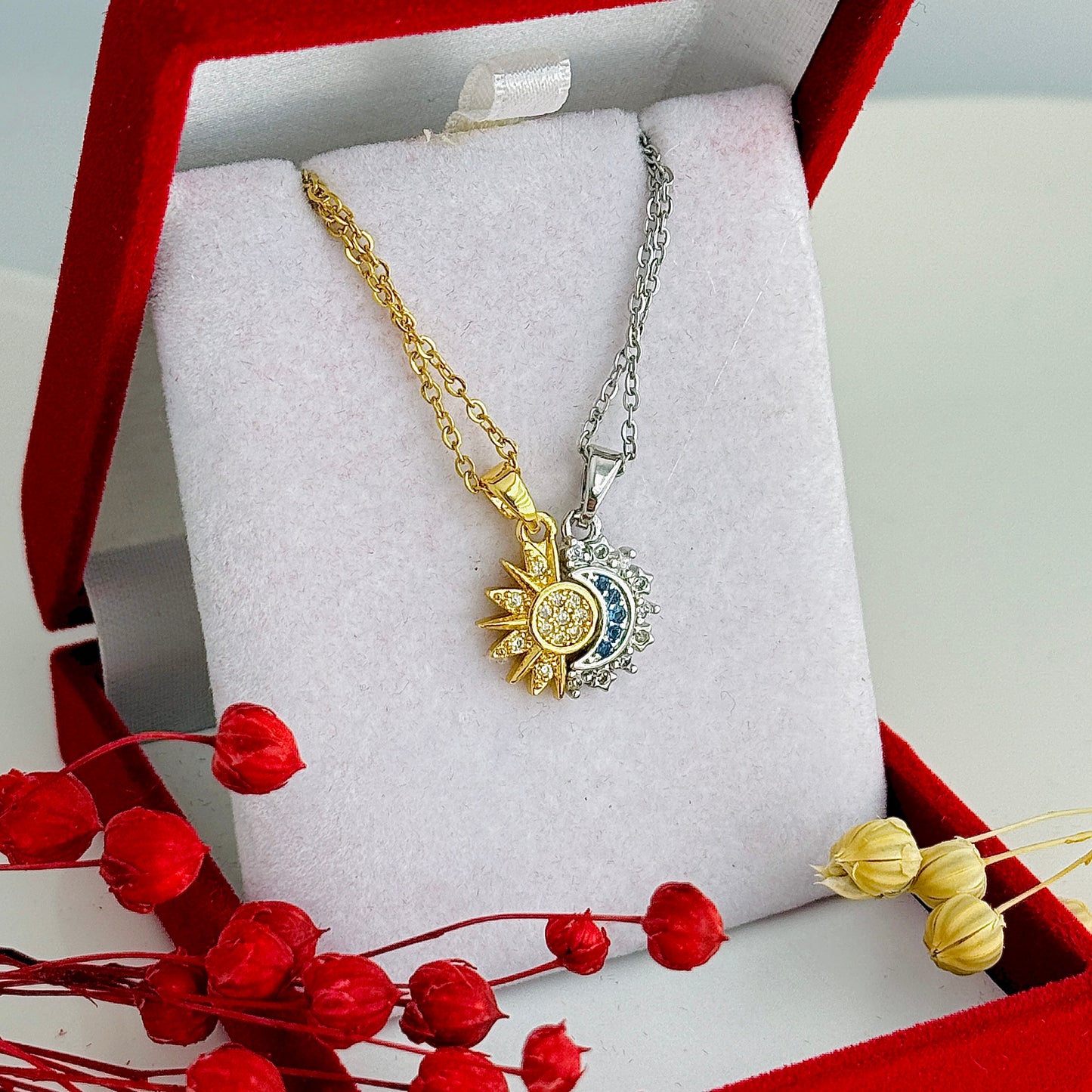 Altın Kaplama Güneş ve Ay Bff Kolyeleri