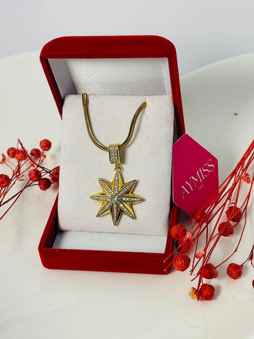 Gösterişli Kutup Yıldızı Kolye