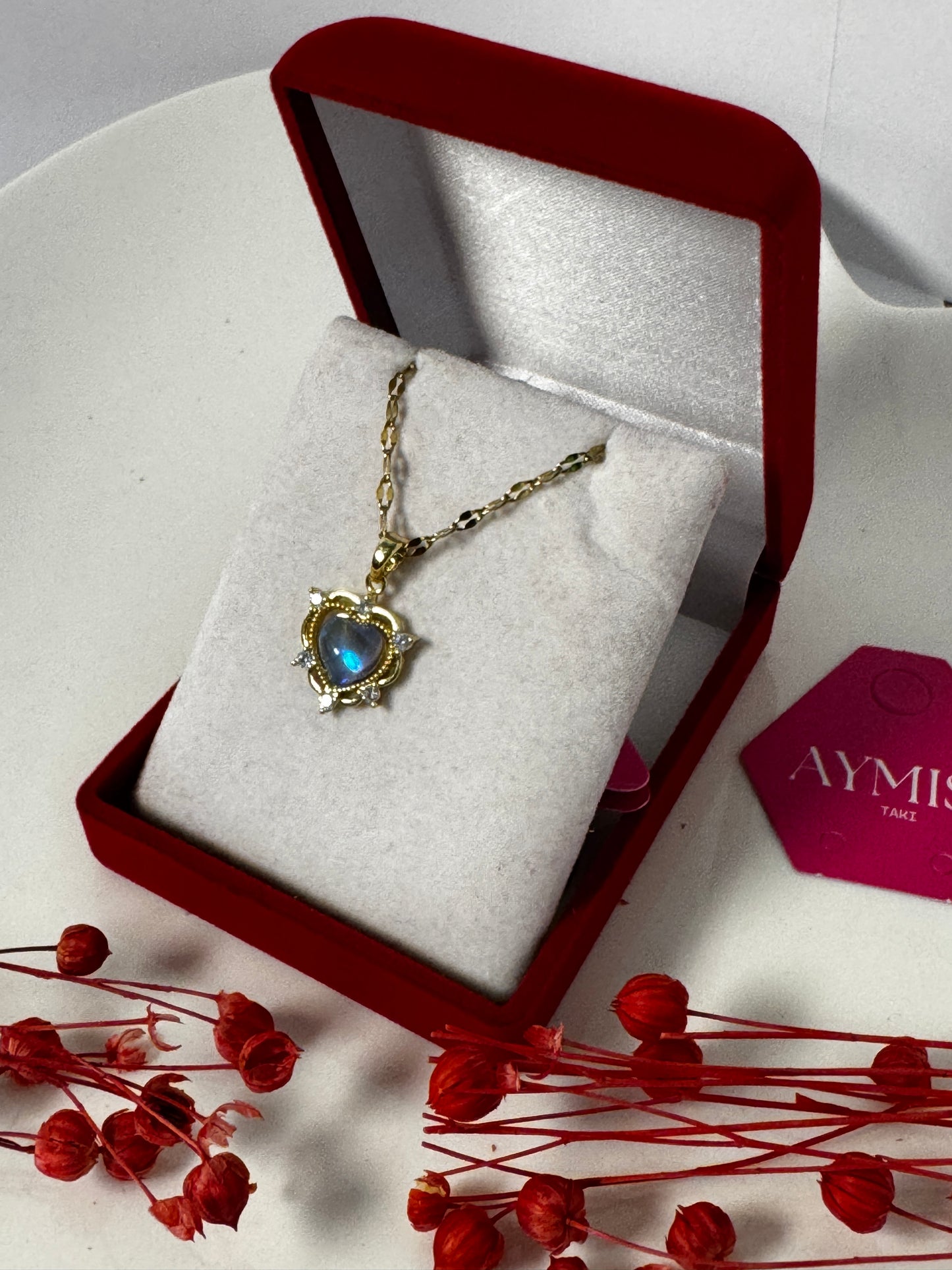 Altın Kaplama Aşkın Büyüsü Kolye