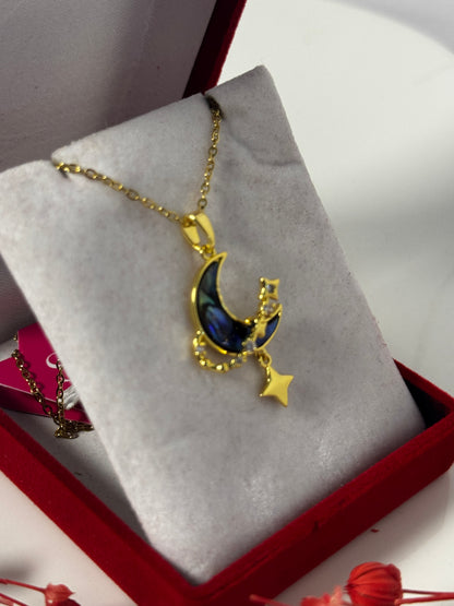 Altın Kaplama Zarif Ay Kolye
