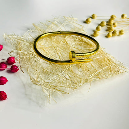 Çivi Kelepçe Bileklik 🌸